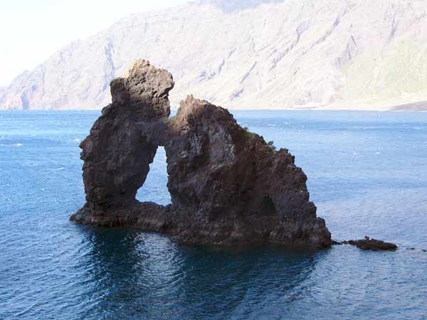 Roque de la Bonanza am Las Playas Strand