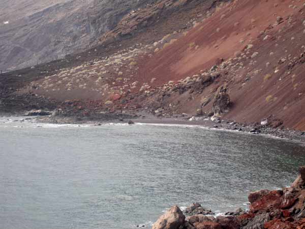 Rote Lava Küste